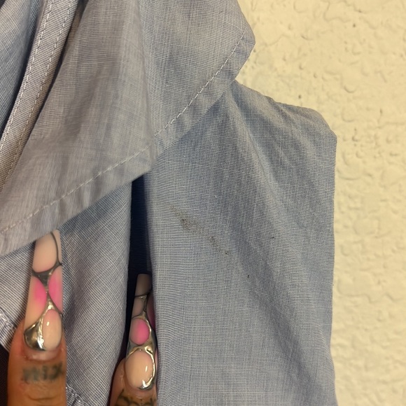 Abercrombie & Fitch Cold Shoulder Ruffle blouse, size large. - Picture 9 of 9